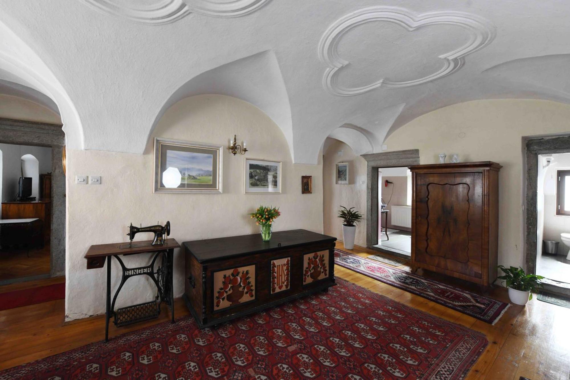 Baroque Villa Near Bled - Resort Vidmar Лешче Экстерьер фото